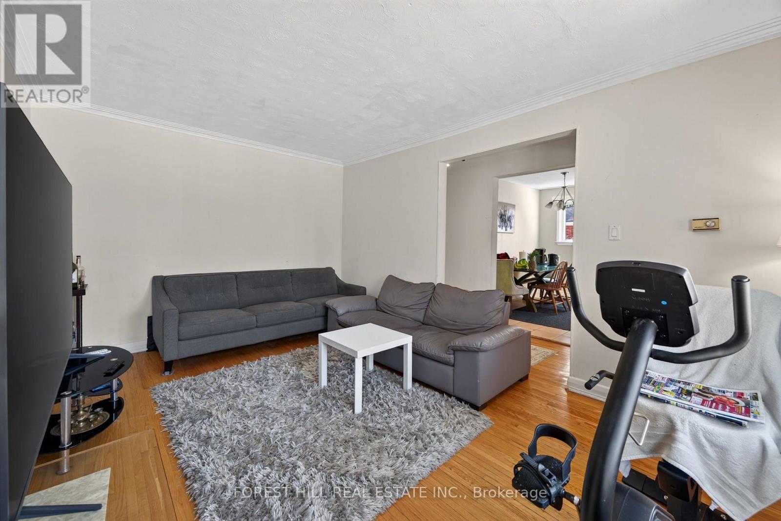 361 Blue Grass Boulevard, Richmond Hill, Ontario  L4C 3H3 - Photo 8 - N13699270