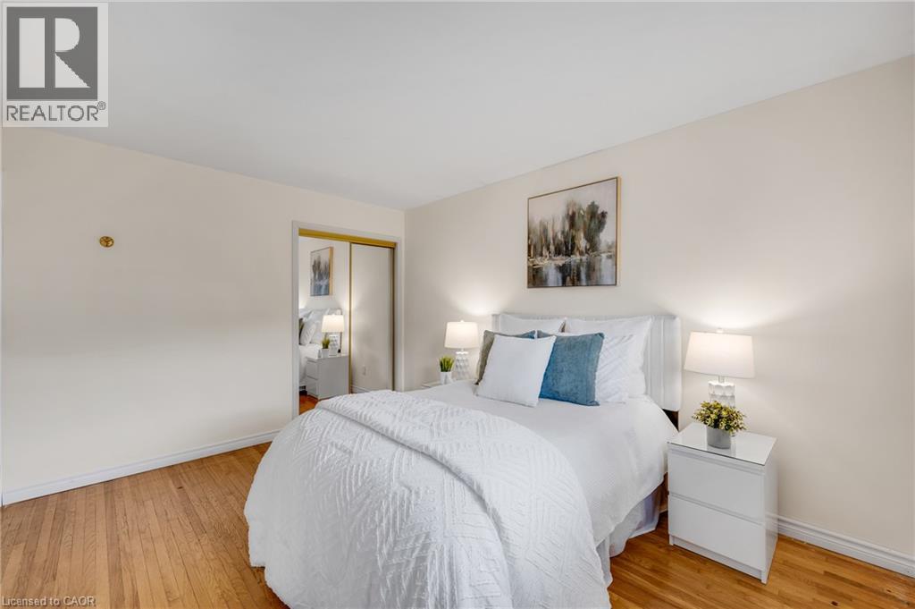 5073 Queen's Court, Burlington, Ontario  L7L 3Z1 - Photo 15 - 40856816