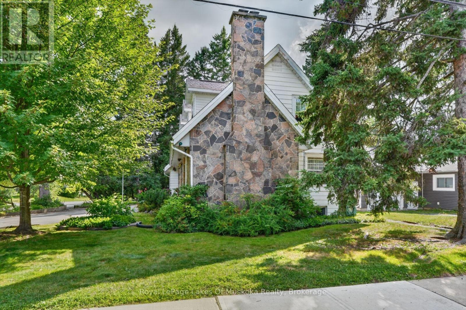 2 Mountview Avenue, Huntsville, Ontario  P1H 1G8 - Photo 37 - X13699244