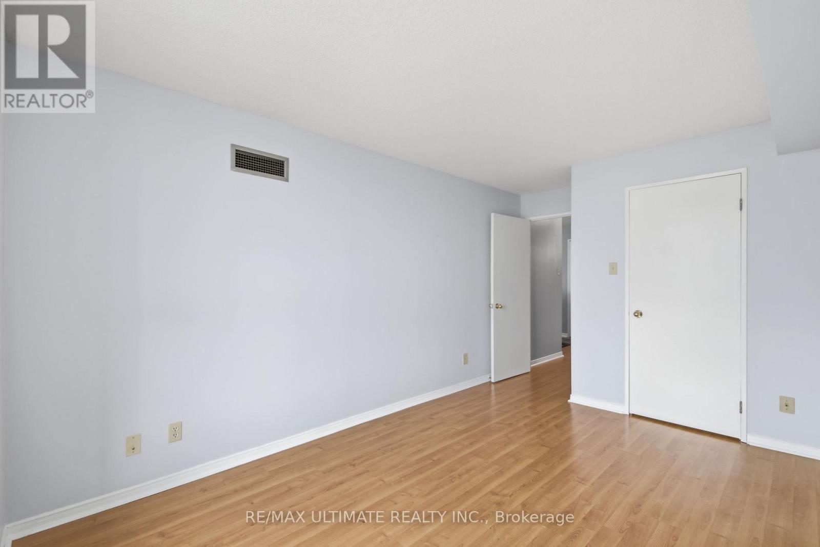 1614 - 115 Hillcrest Avenue, Mississauga, Ontario  L5B 3Y9 - Photo 13 - W13699228