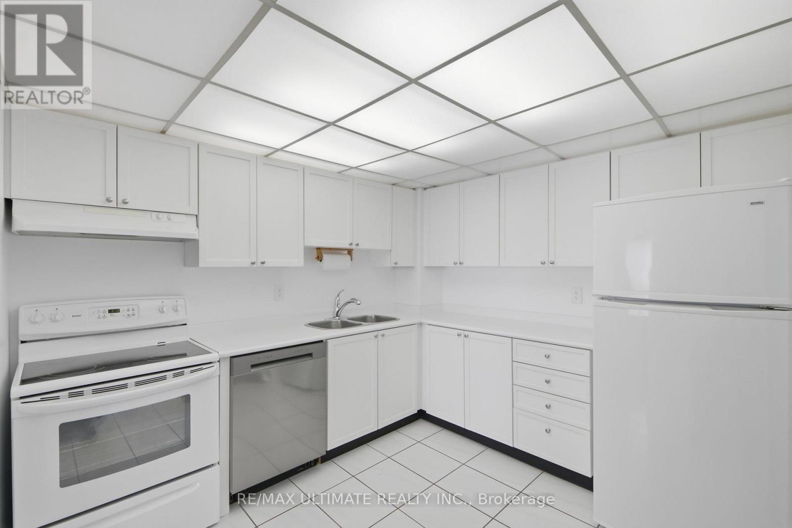1614 - 115 Hillcrest Avenue, Mississauga, Ontario  L5B 3Y9 - Photo 7 - W13699228