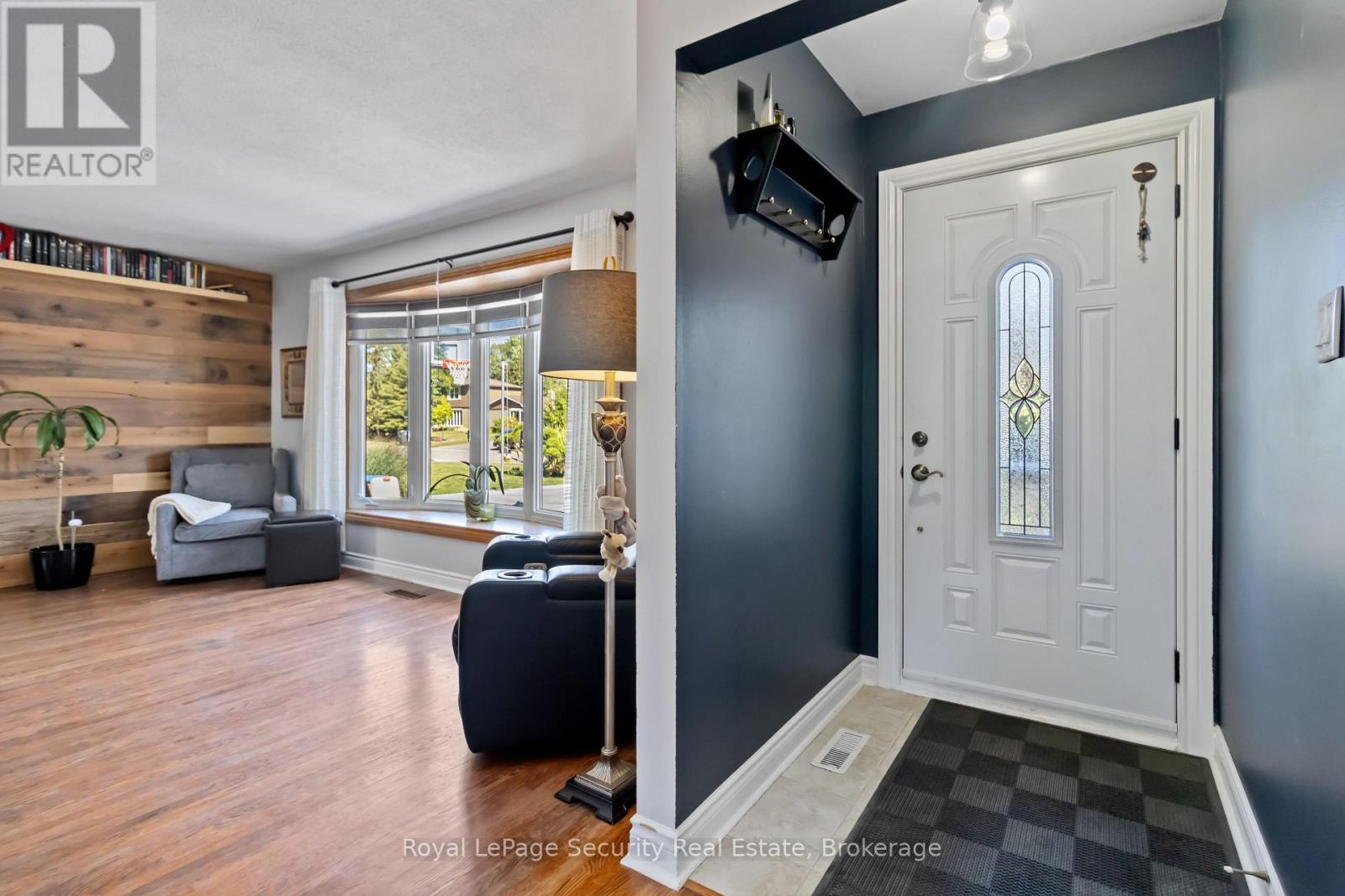 53 Dunblaine Crescent, Brampton, Ontario  L6T 3H1 - Photo 7 - W13699266