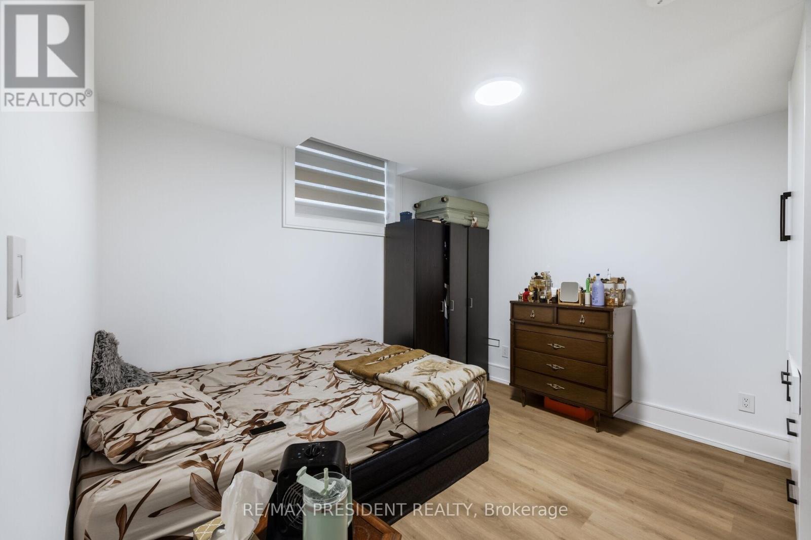 1081 Ogden Avenue, Mississauga, Ontario  L5E 2G7 - Photo 43 - W13699288