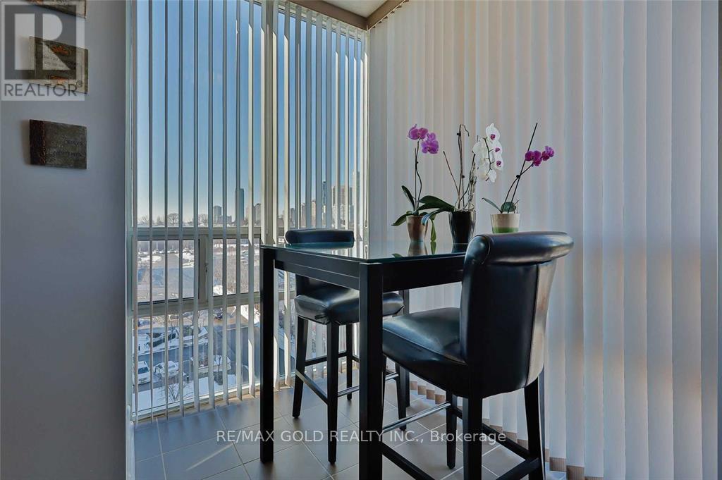807 - 3504 Hurontario Street, Mississauga, Ontario  L5B 0B9 - Photo 12 - W13699292