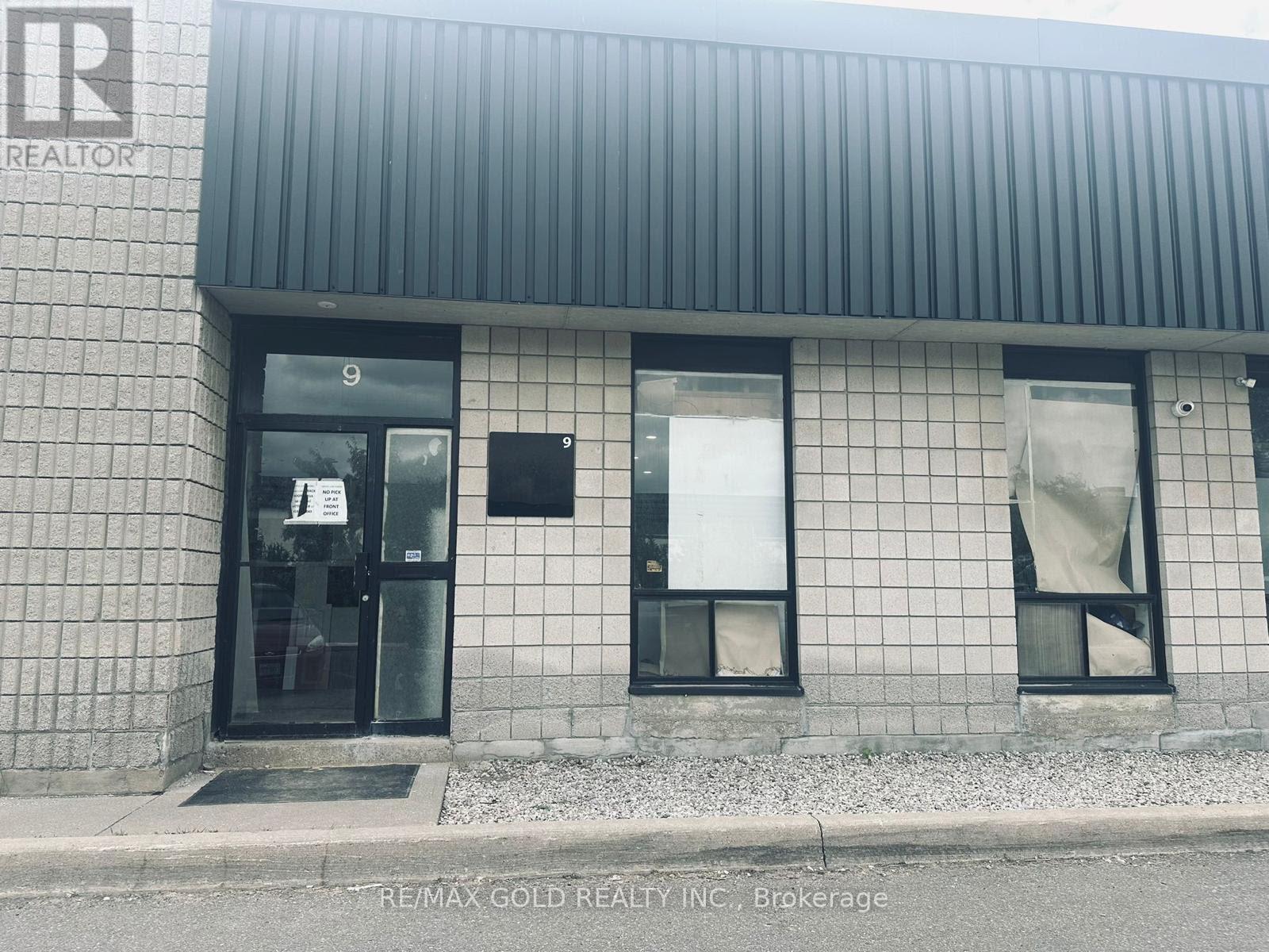 9 - 173 GLIDDEN ROAD, Brampton, Ontario