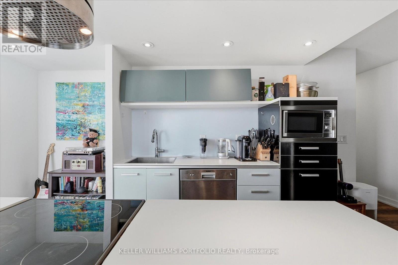 2601 - 38 Dan Leckie Way, Toronto, Ontario  M5V 2V6 - Photo 17 - C13694820