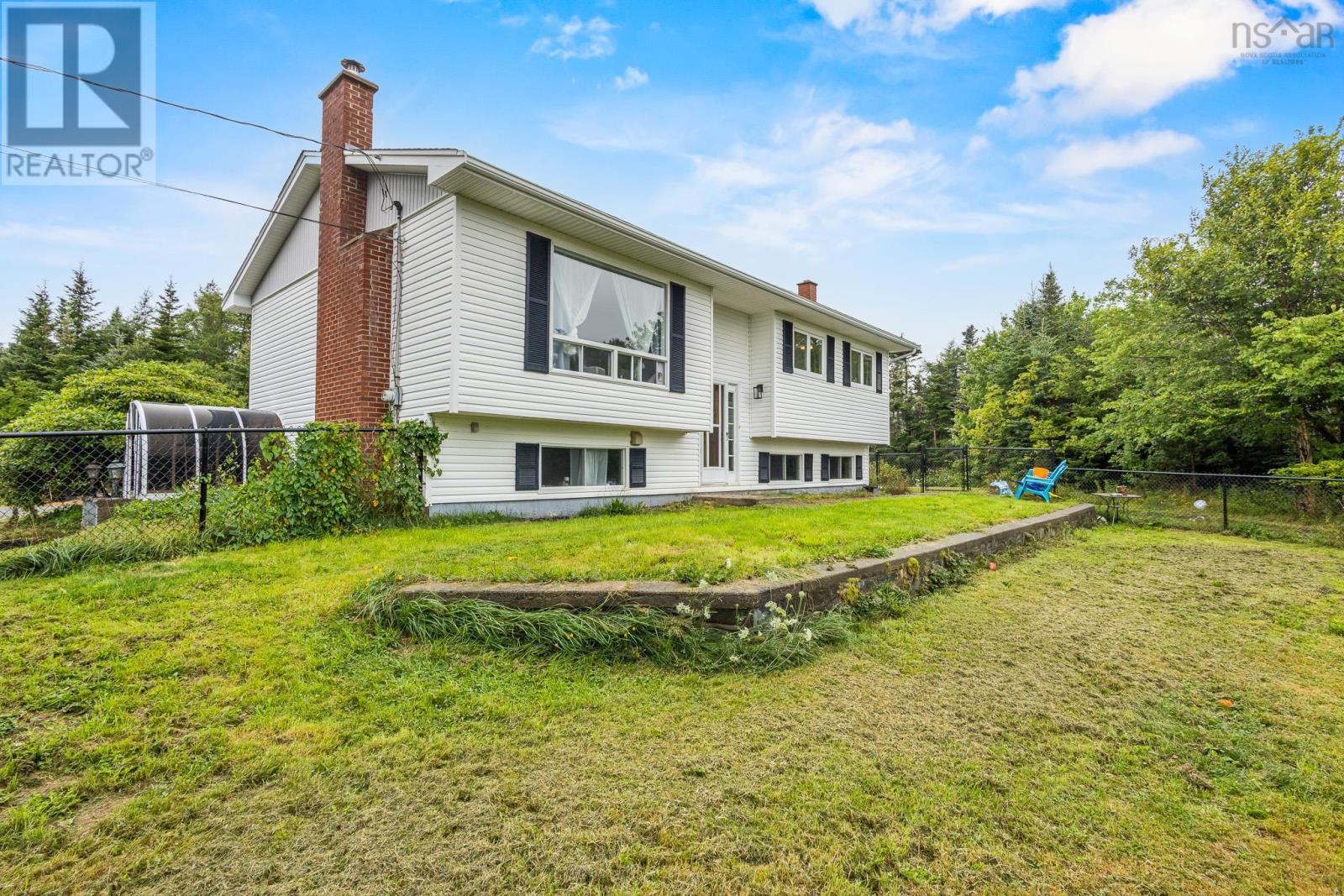 20 Causeway Road, Seaforth, Nova Scotia  B0J 2L0 - Photo 2 - 202621128