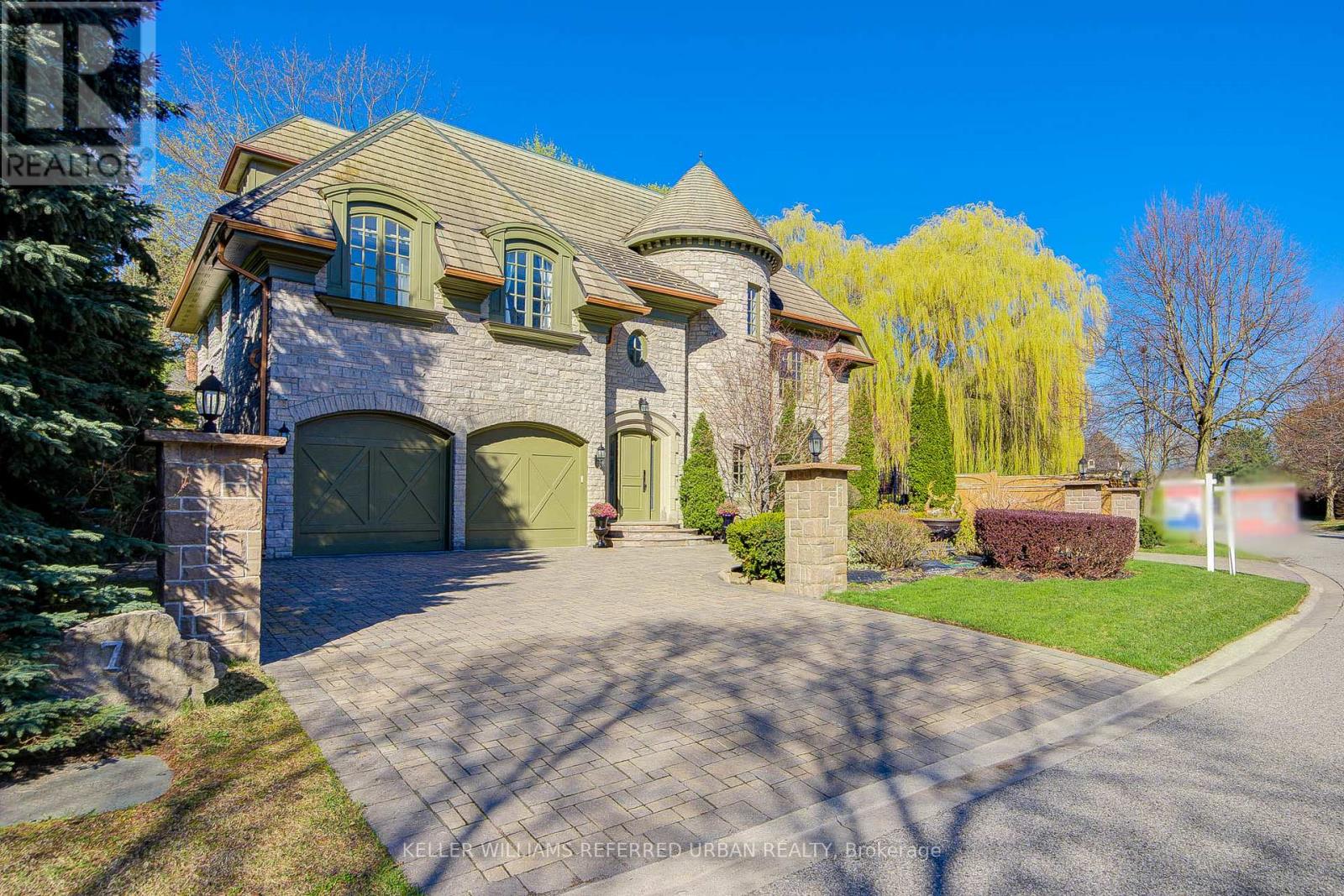 7 Legacy Court, Toronto, Ontario  M2L 2Y7 - Photo 2 - C13092240