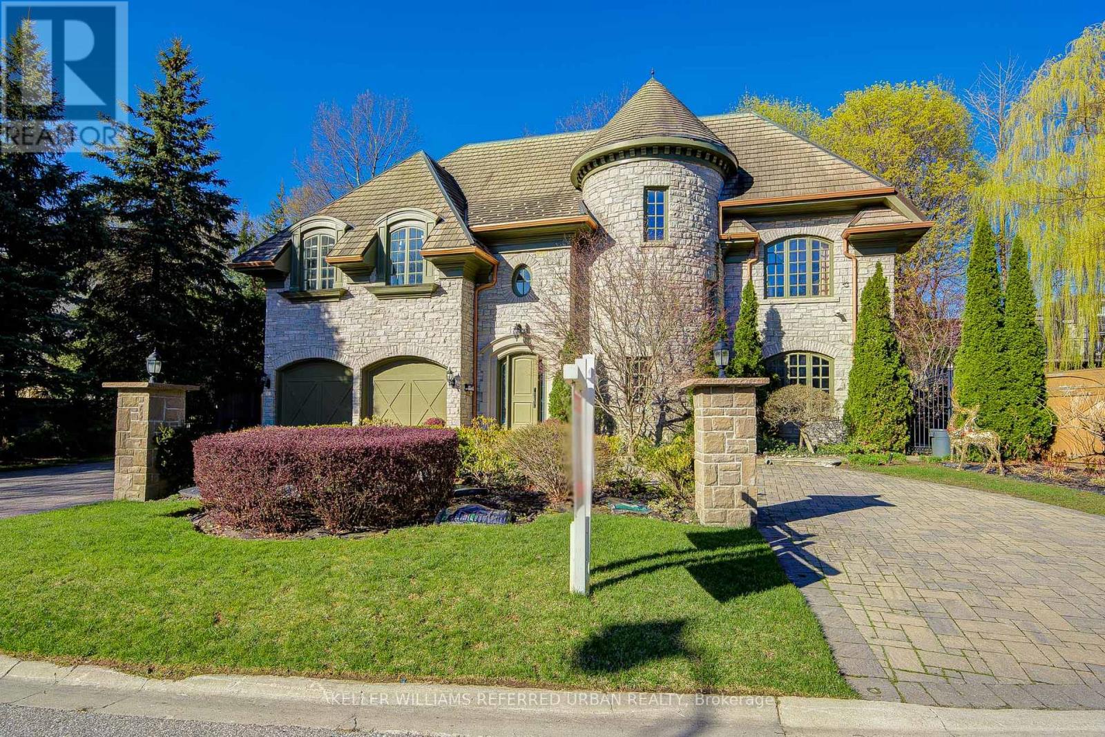 7 LEGACY COURT, Toronto, Ontario