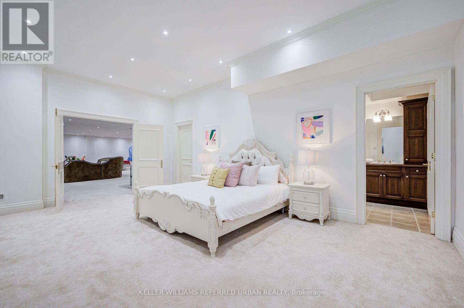 7 Legacy Court, Toronto, Ontario  M2L 2Y7 - Photo 35 - C13092240