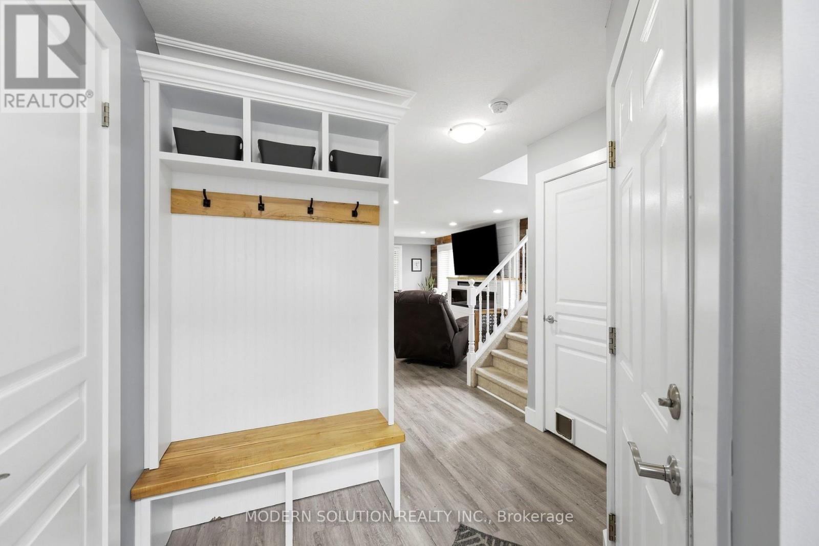 897 Bradshaw Crescent, London North, Ontario  N5X 0B6 - Photo 5 - X13699328