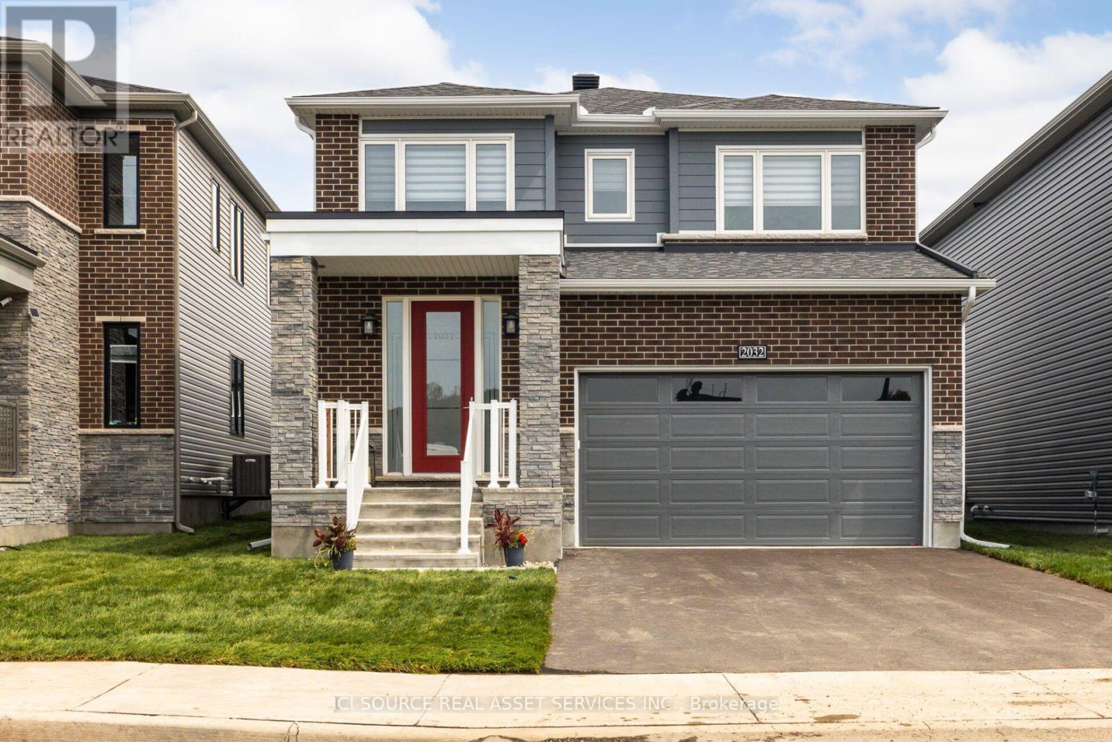 2032 WANDERER AVENUE, Ottawa, Ontario