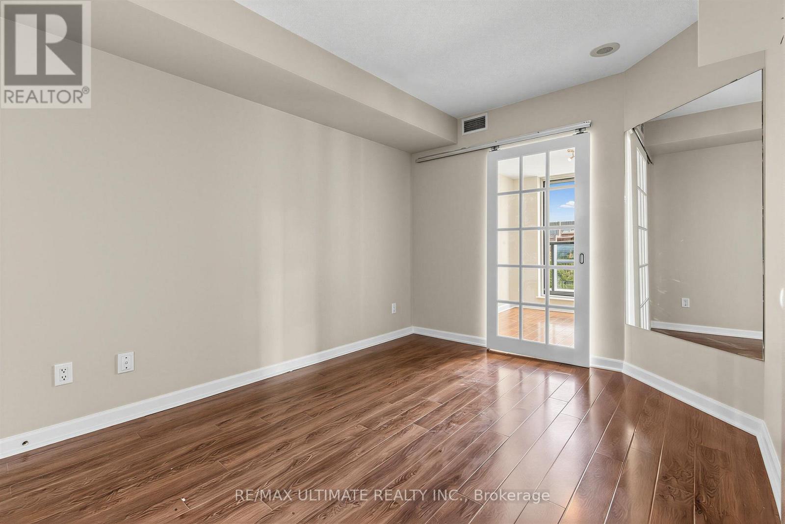 1508 - 8 Park Road, Toronto, Ontario  M4W 3S5 - Photo 12 - C13699358