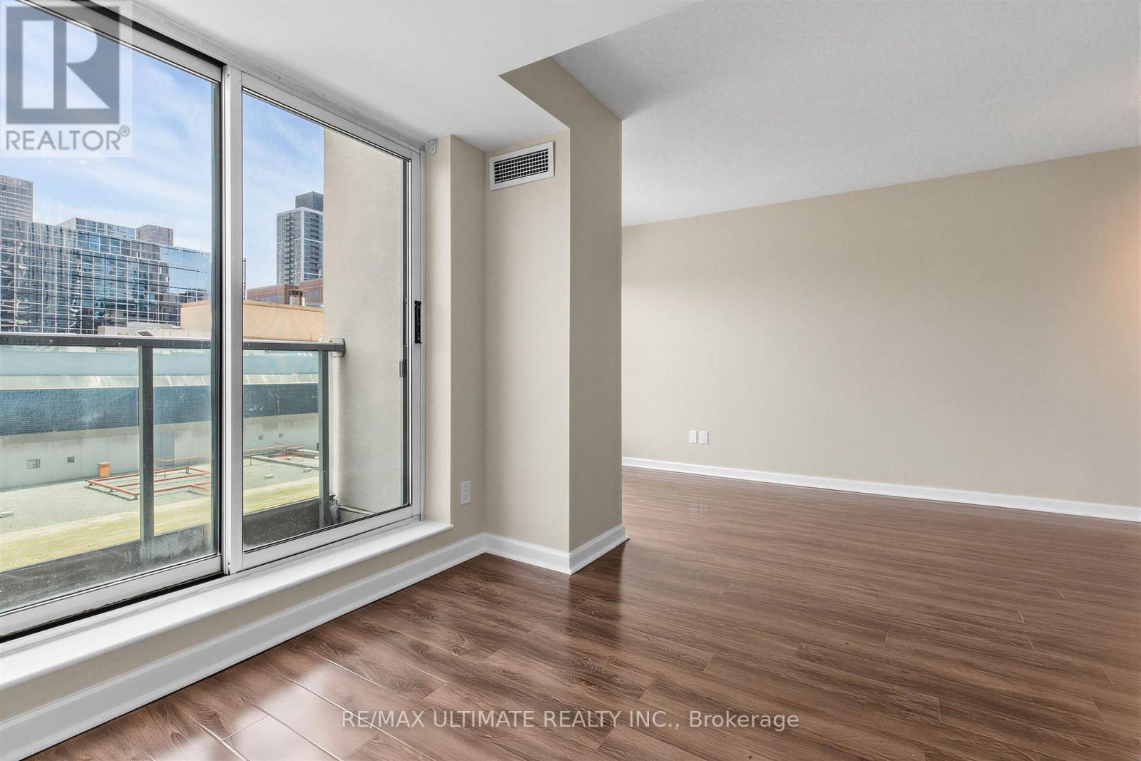 1508 - 8 Park Road, Toronto, Ontario  M4W 3S5 - Photo 14 - C13699358