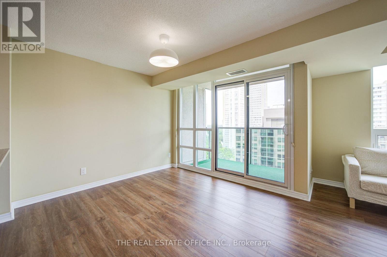 1502 - 208 Enfield Place, Mississauga, Ontario  L5B 0B8 - Photo 11 - W13536226