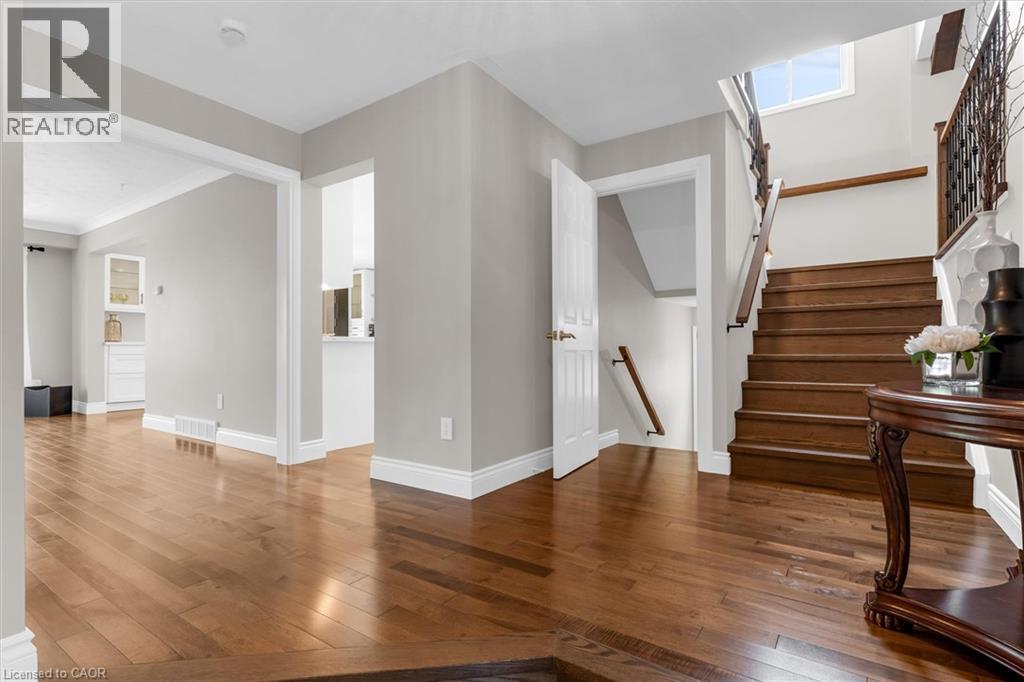 19 Millpond Place, Hamilton, Ontario  L8W 2W6 - Photo 3 - 40857413