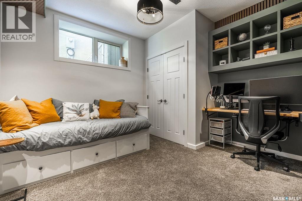410 Willowgrove Crescent, Saskatoon, Saskatchewan  S7W 0A7 - Photo 43 - SK046274