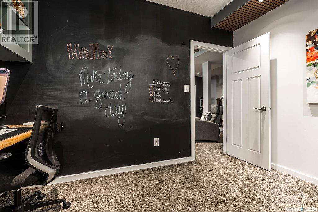 410 Willowgrove Crescent, Saskatoon, Saskatchewan  S7W 0A7 - Photo 44 - SK046274