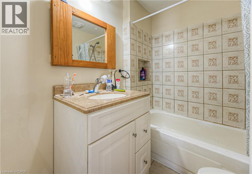 47 North Street, St. Catharines, Ontario  L2R 2S3 - Photo 18 - 40855658