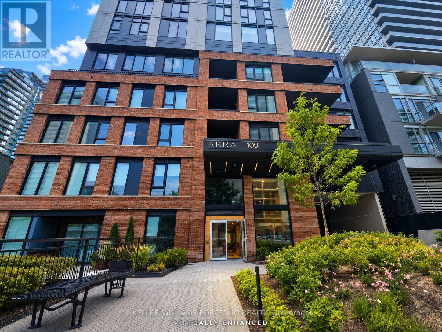 1106 - 109 ERSKINE AVENUE, Toronto, Ontario