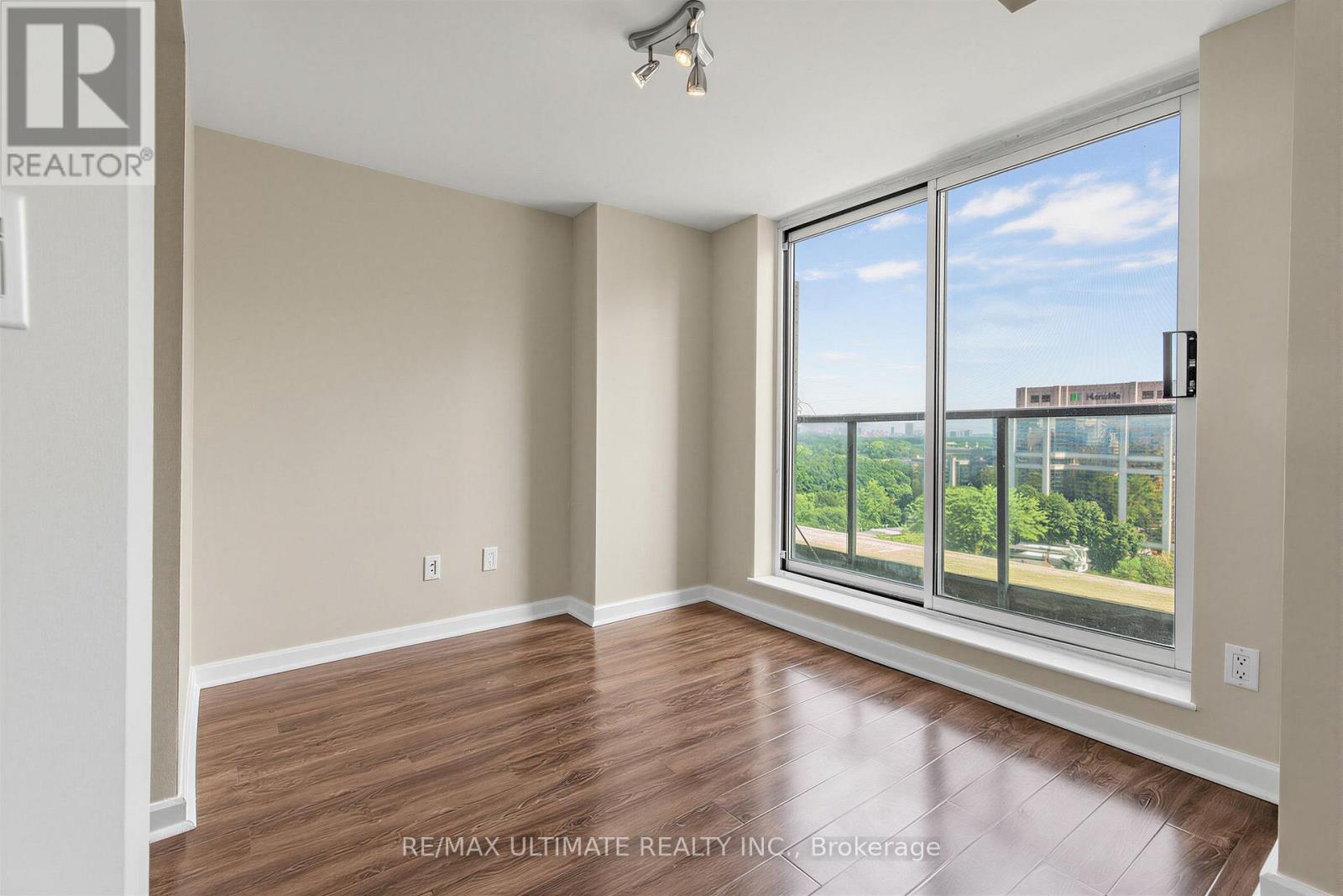 1508 - 8 Park Road, Toronto, Ontario  M4W 3S5 - Photo 2 - C13699358