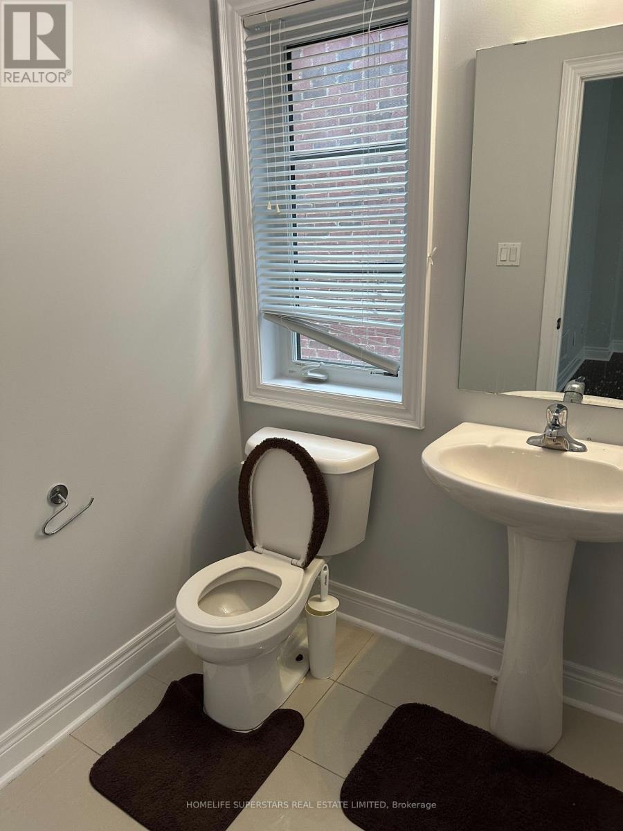 34 Lowther Avenue, Richmond Hill, Ontario  L4E 2Z7 - Photo 6 - N13439794