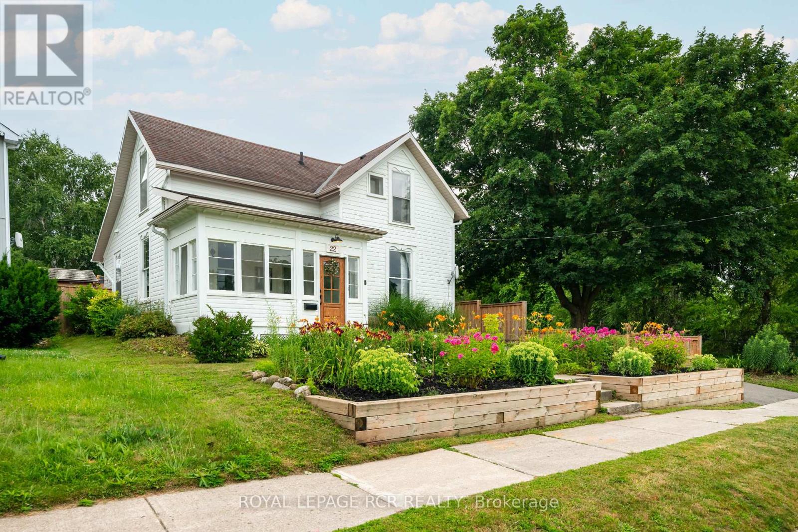 22 John Street, Orangeville, Ontario  L9W 2P1 - Photo 1 - W13621854