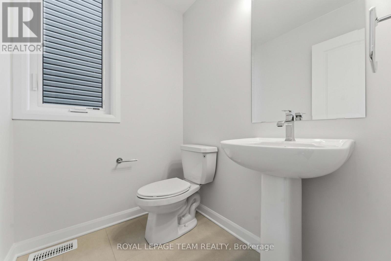 920 Locomotion Lane, Ottawa, Ontario  K2V 0V3 - Photo 14 - X12421930