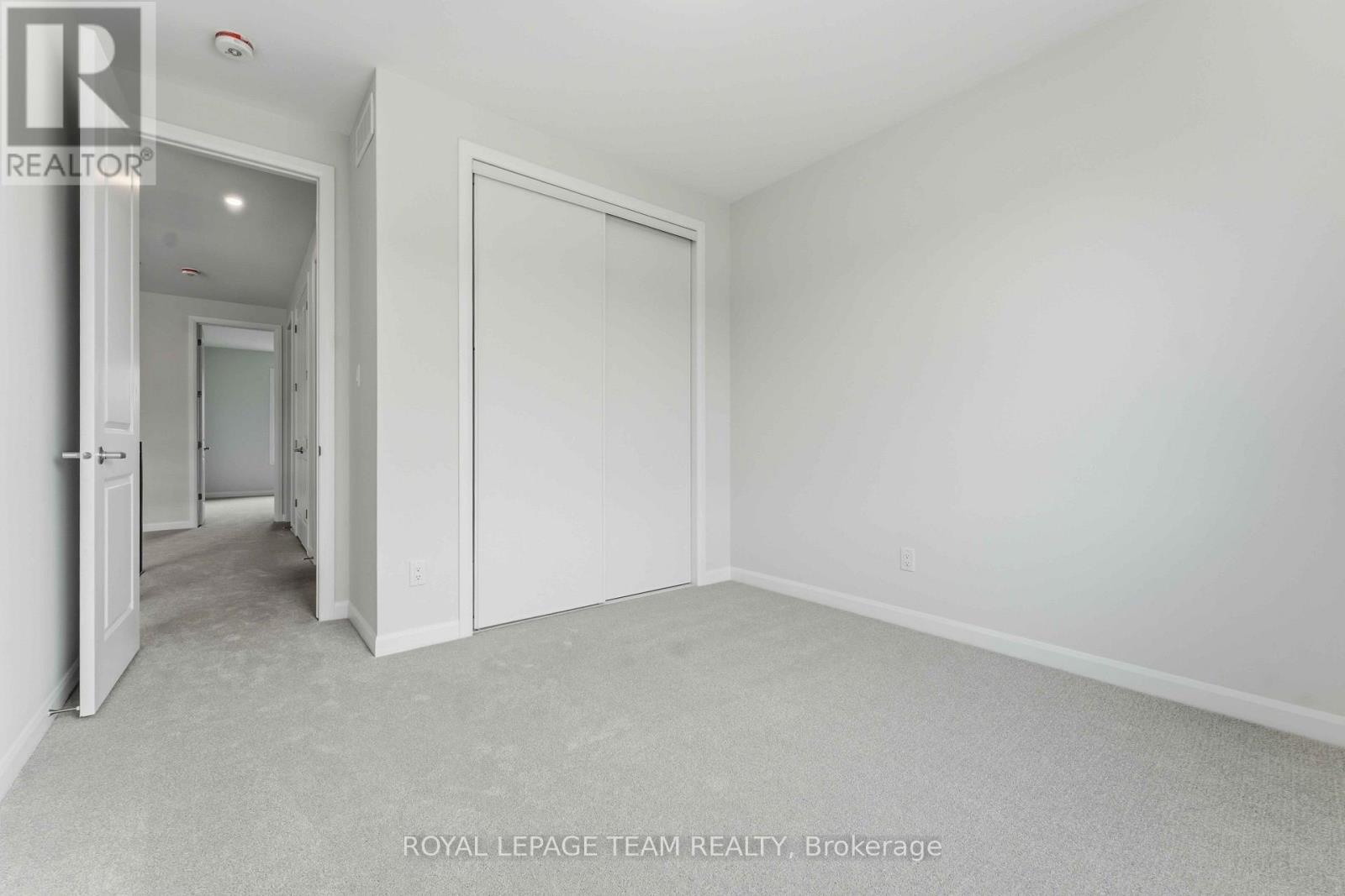 920 Locomotion Lane, Ottawa, Ontario  K2V 0V3 - Photo 38 - X12421930