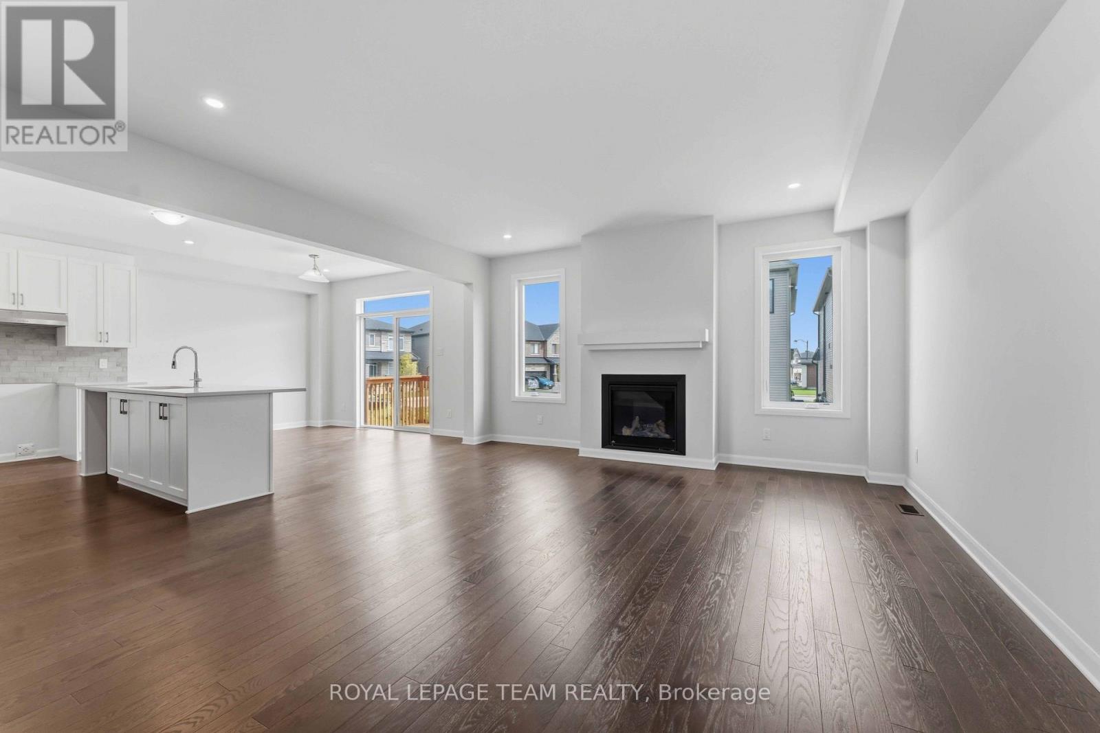 920 Locomotion Lane, Ottawa, Ontario  K2V 0V3 - Photo 6 - X12421930