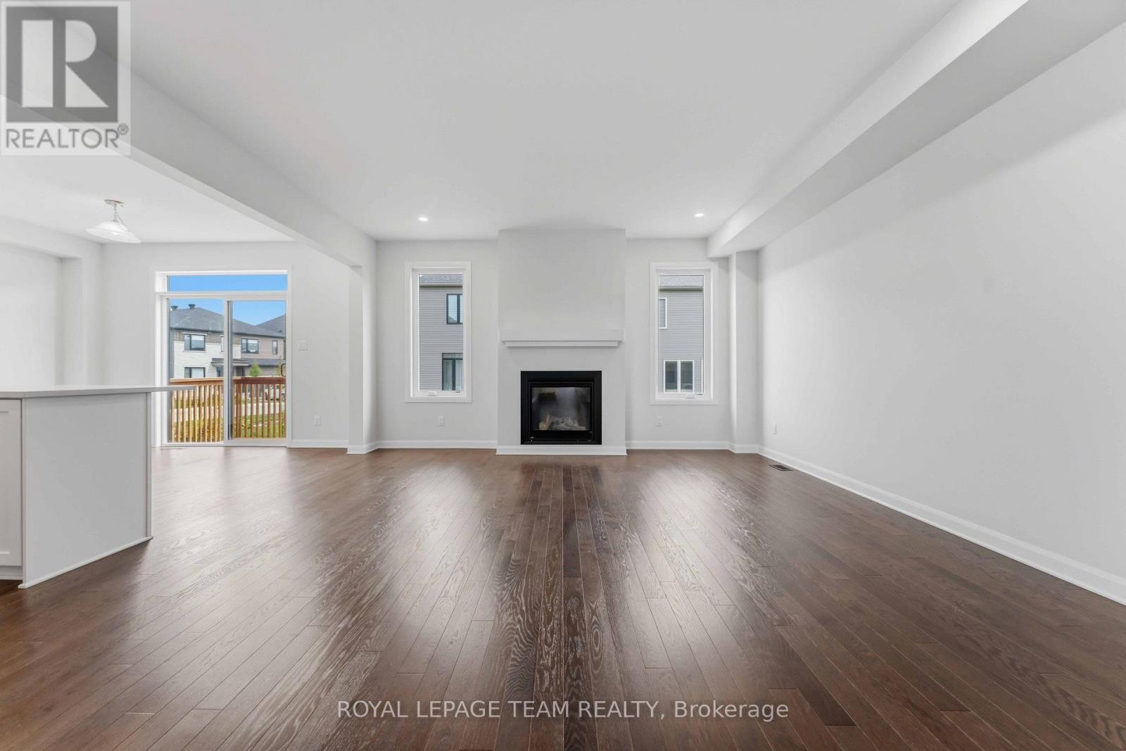 920 Locomotion Lane, Ottawa, Ontario  K2V 0V3 - Photo 7 - X12421930