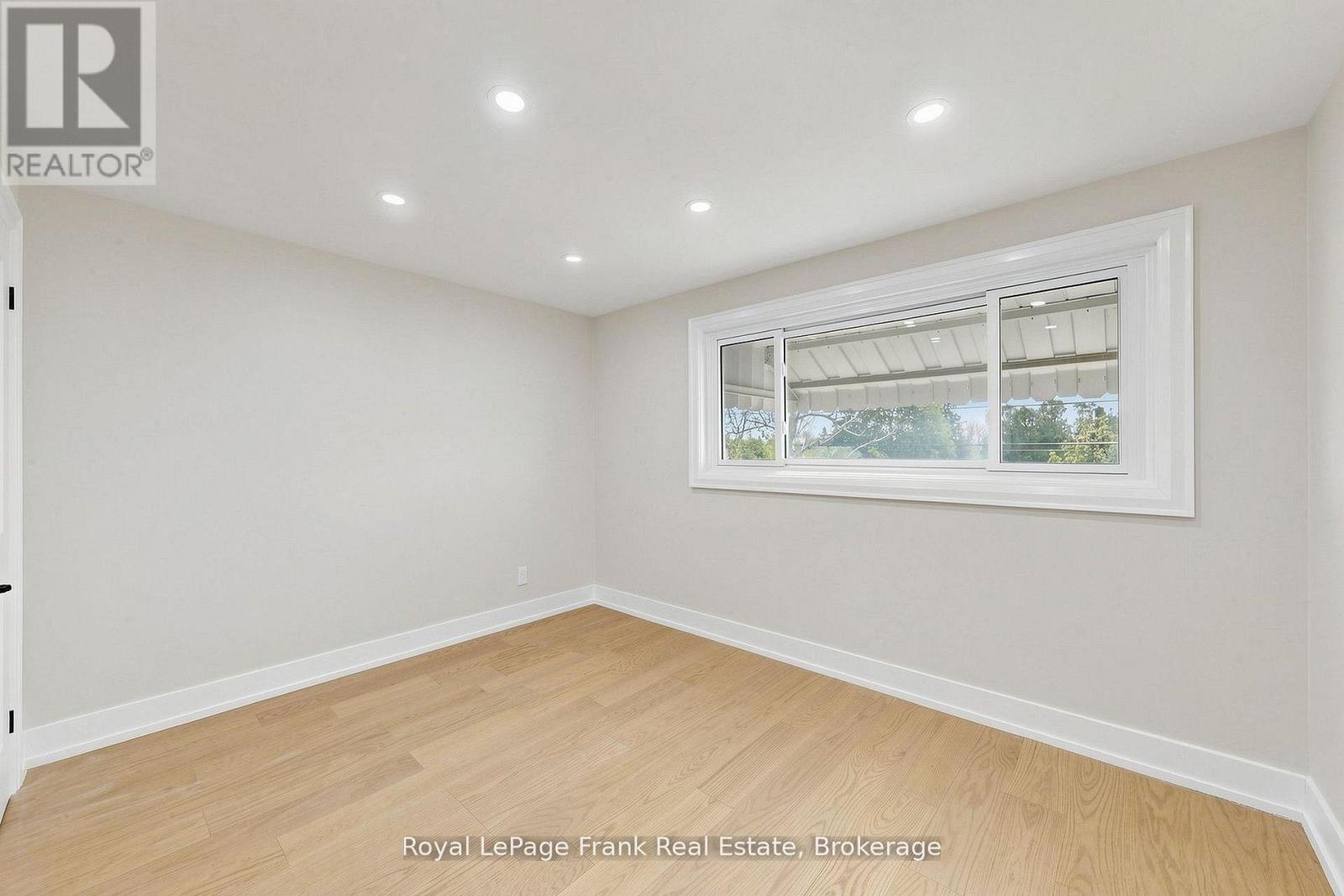 344 Rossland Road E, Oshawa, Ontario  L1G 2X1 - Photo 21 - E13699676