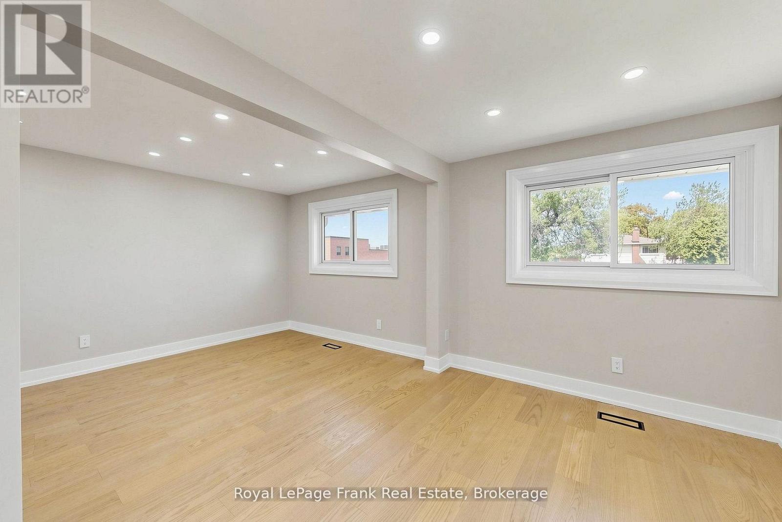 344 Rossland Road E, Oshawa, Ontario  L1G 2X1 - Photo 24 - E13699676