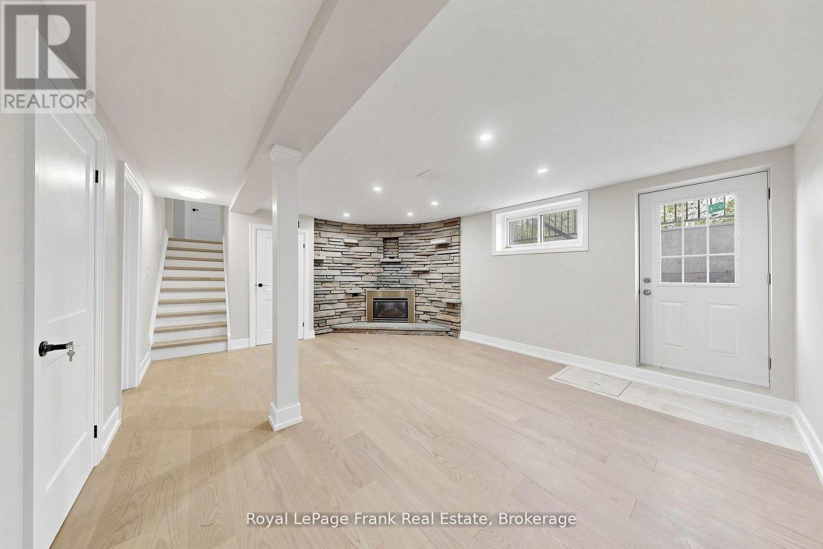 344 Rossland Road E, Oshawa, Ontario  L1G 2X1 - Photo 33 - E13699676