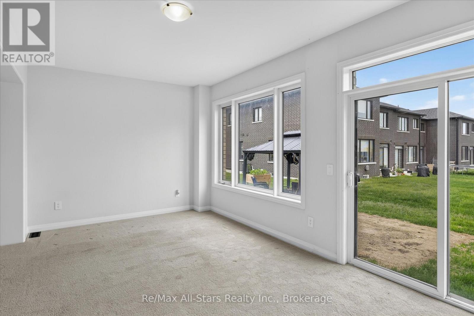 62 Corley Street, Kawartha Lakes, Ontario  K9V 6C2 - Photo 13 - X13699502