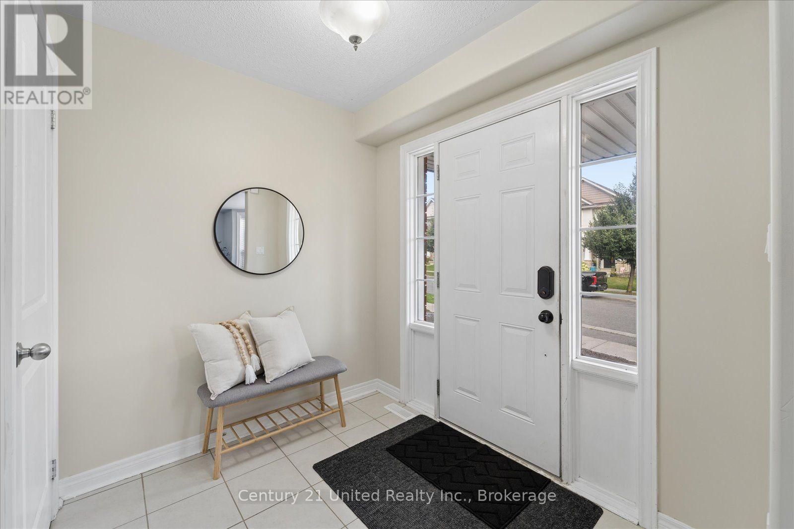 262 Bowen Drive, Peterborough, Ontario  K9H 0B8 - Photo 3 - X13699652