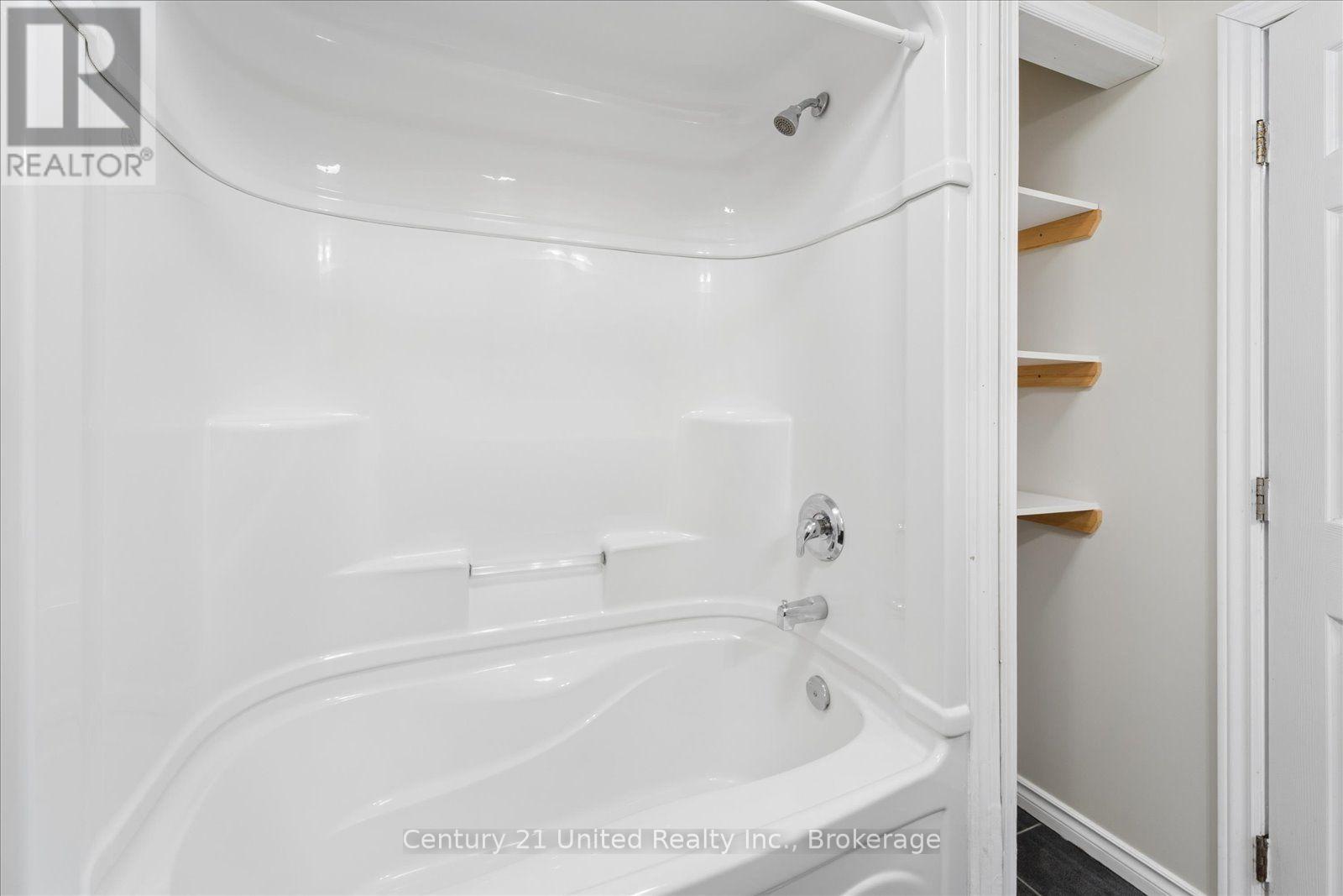 262 Bowen Drive, Peterborough, Ontario  K9H 0B8 - Photo 44 - X13699652