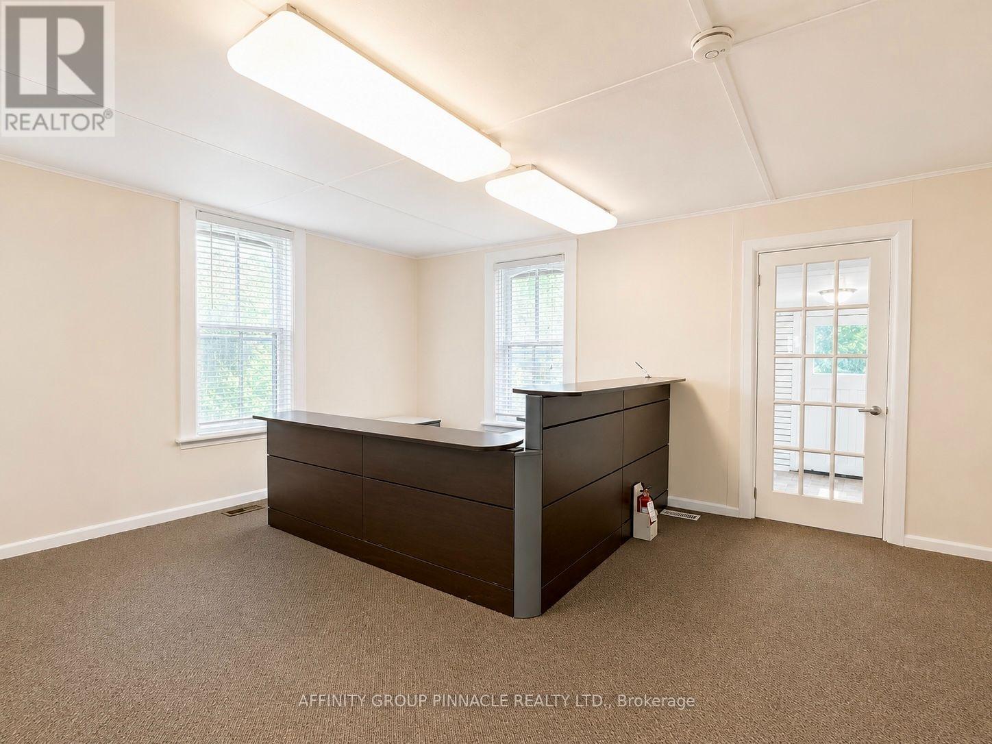 221 Kent Street W, Kawartha Lakes, Ontario  K9V 2Z1 - Photo 12 - X13699668