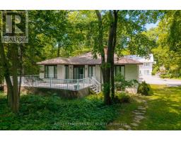 33 FOREST AVENUE, South Huron, Ontario