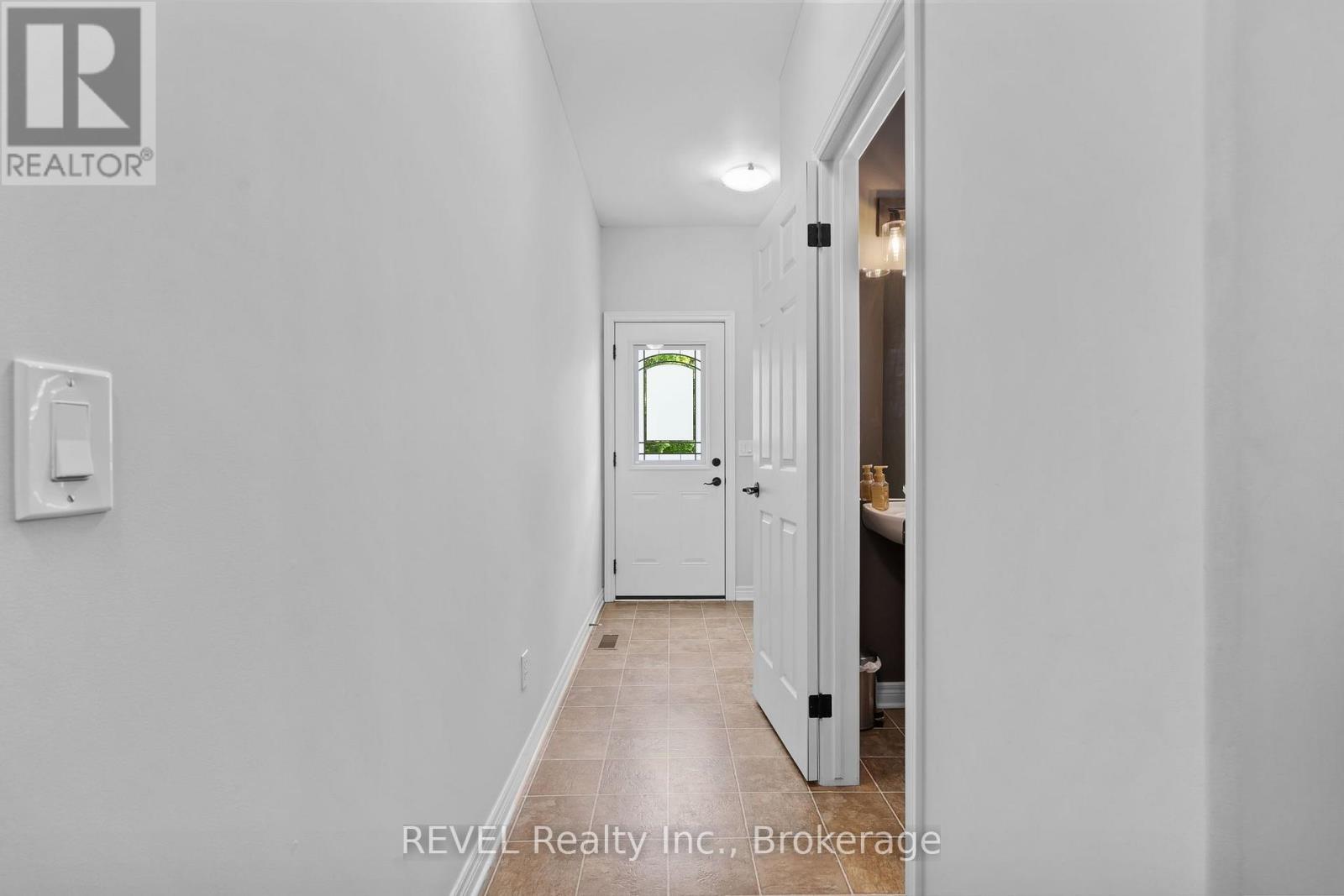 16 Maracay Way, St. Catharines, Ontario  L2W 1C5 - Photo 17 - X13555082