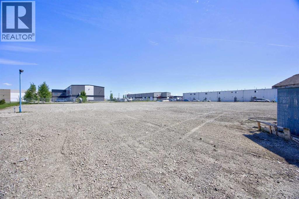 240086 Frontier Crescent, Rural Rocky View County, Alberta  T1X 0W5 - Photo 8 - A2323395