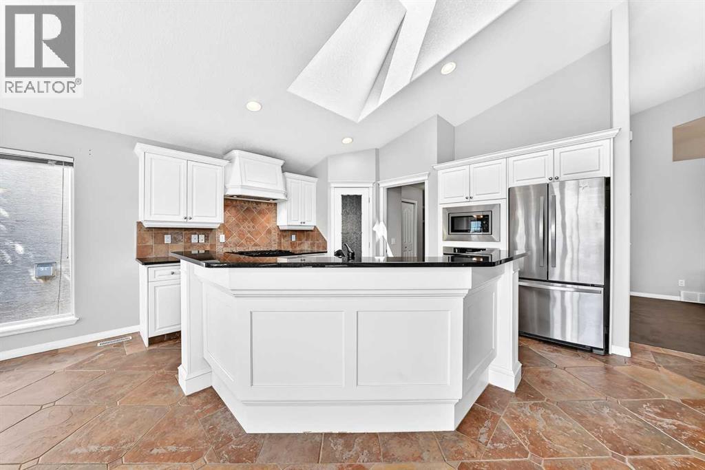 35 Arbour Vista Way NW, Calgary, Alberta  T2G 4R1 - Photo 2 - A2338491