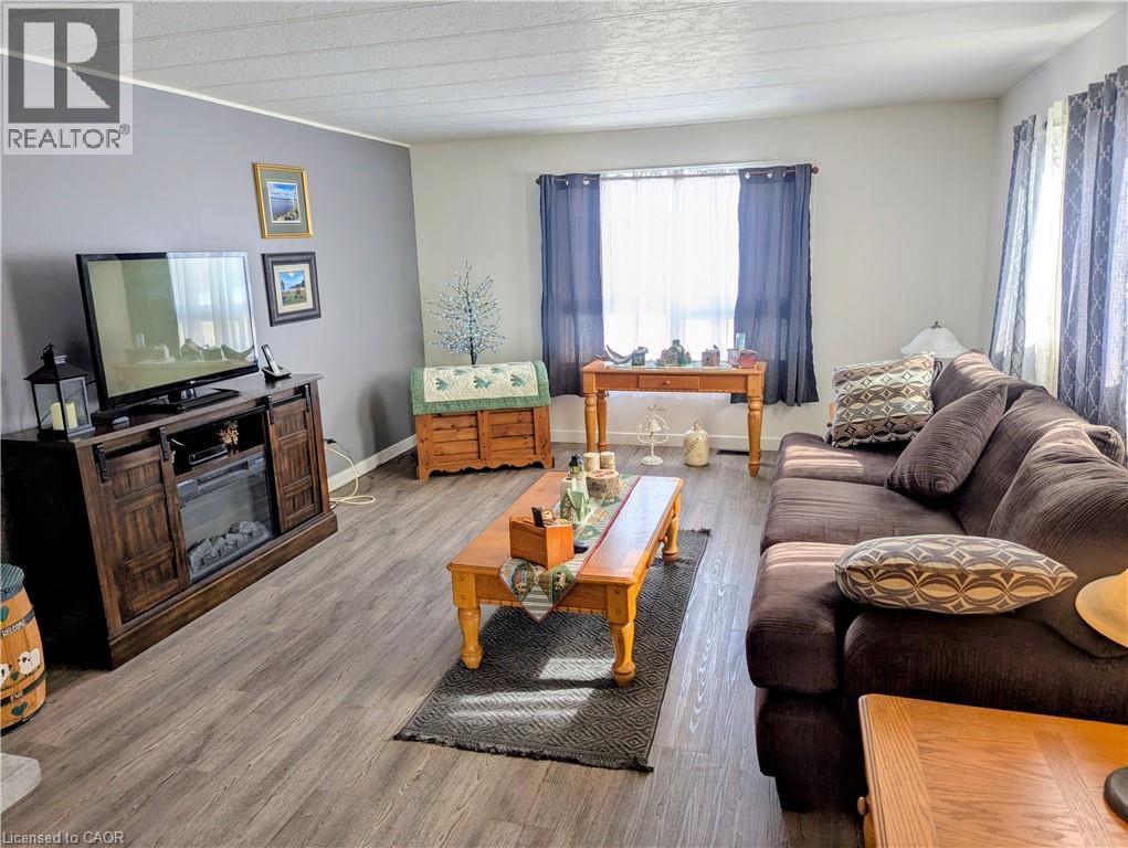 27 Cranberry Drive, Ashfield-Colborne-Wawanosh, Ontario  N7A 3Y3 - Photo 16 - 40847827