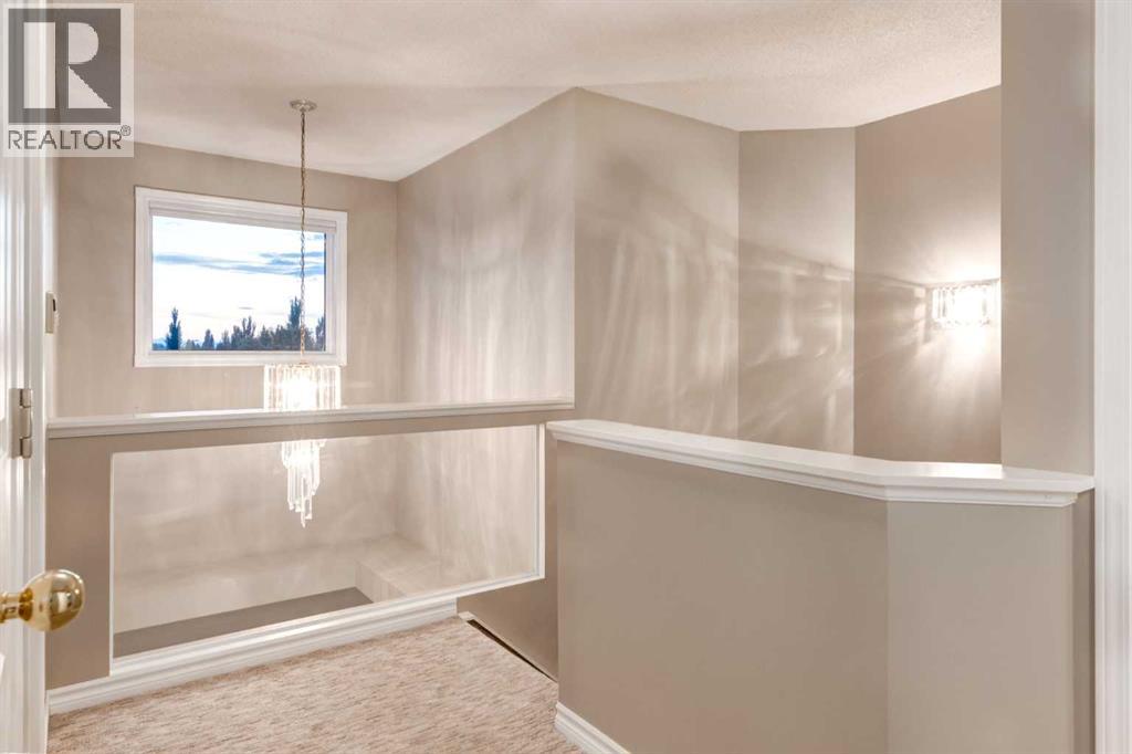 331 Sierra Madre Court SW, Calgary, Alberta  T3H 3G7 - Photo 18 - A2338758