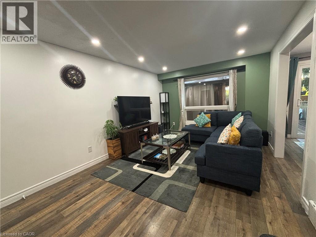 40 Caprice Court, Kitchener, Ontario  N2M 5M2 - Photo 7 - 40856955