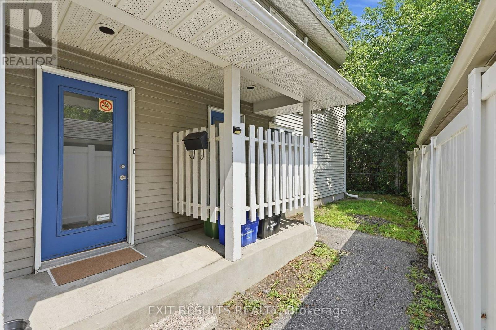 13 - 1035 - J CUMMINGS AVENUE, Ottawa, Ontario