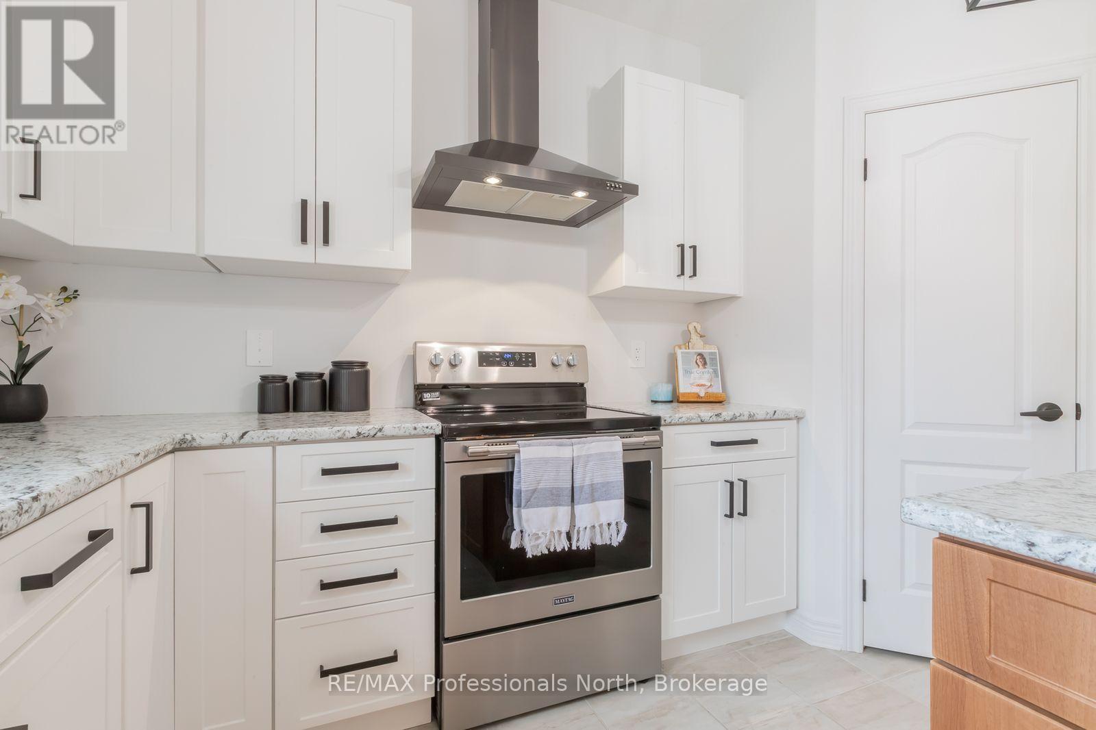 75 Eaglecrest Avenue, Huntsville, Ontario  P1H 0G5 - Photo 16 - X13699318