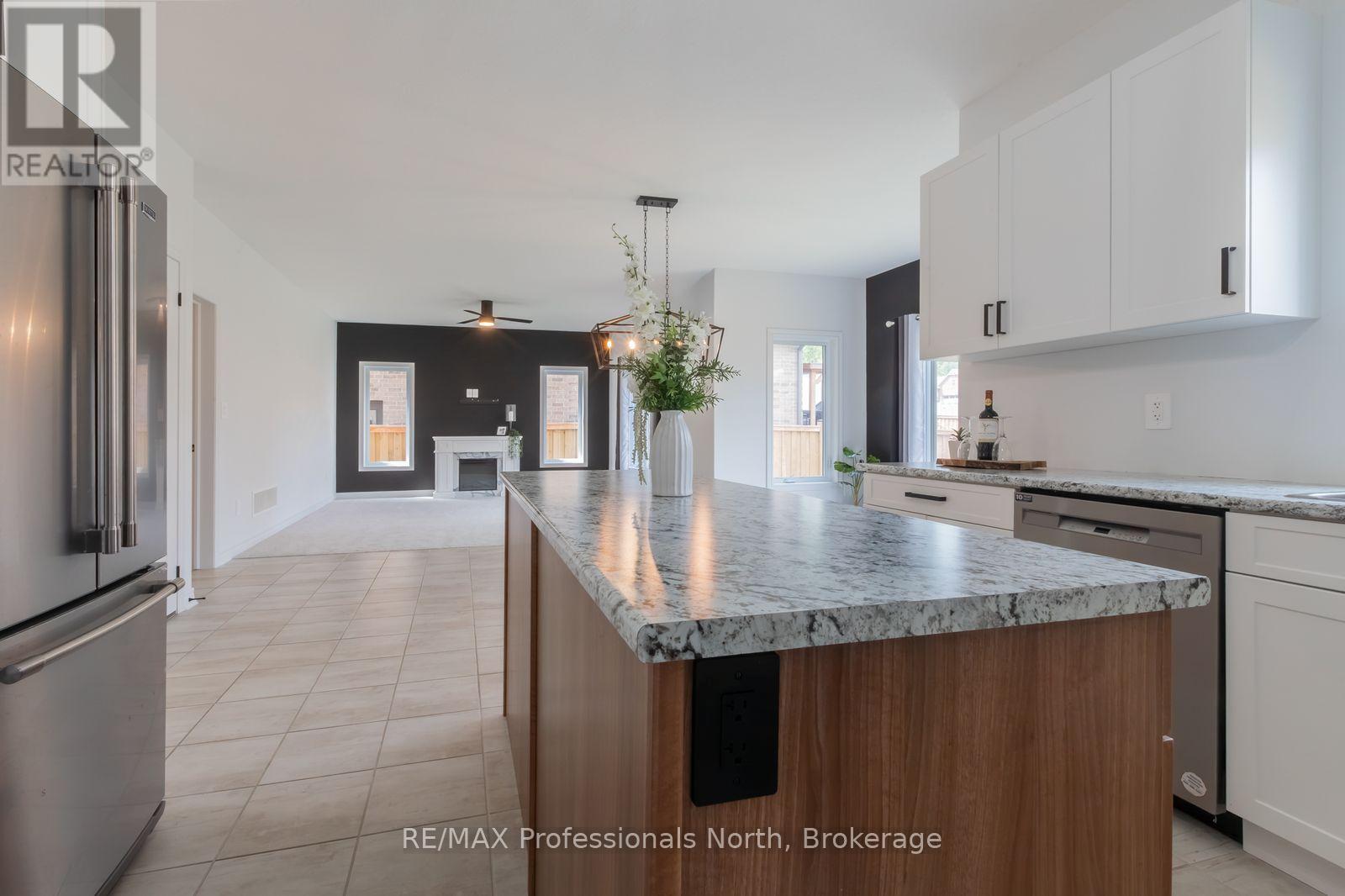 75 Eaglecrest Avenue, Huntsville, Ontario  P1H 0G5 - Photo 17 - X13699318