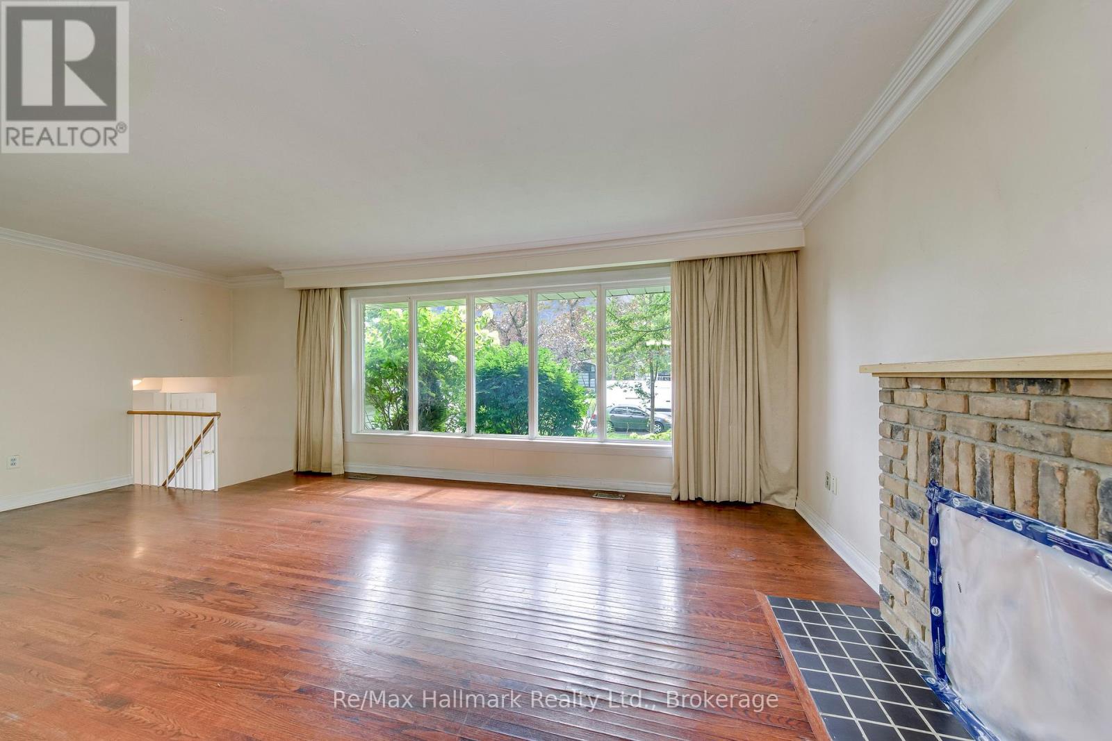 235 Tweedsdale Crescent, Oakville, Ontario  L6L 4P8 - Photo 10 - W13699396