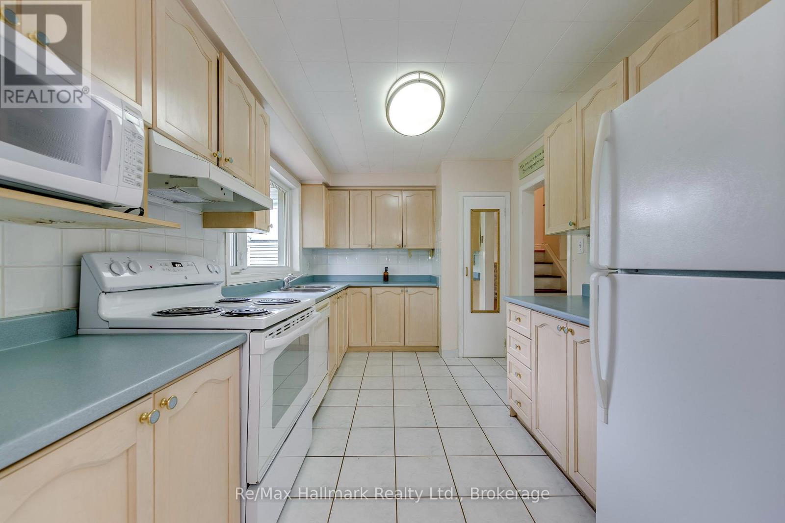 235 Tweedsdale Crescent, Oakville, Ontario  L6L 4P8 - Photo 15 - W13699396